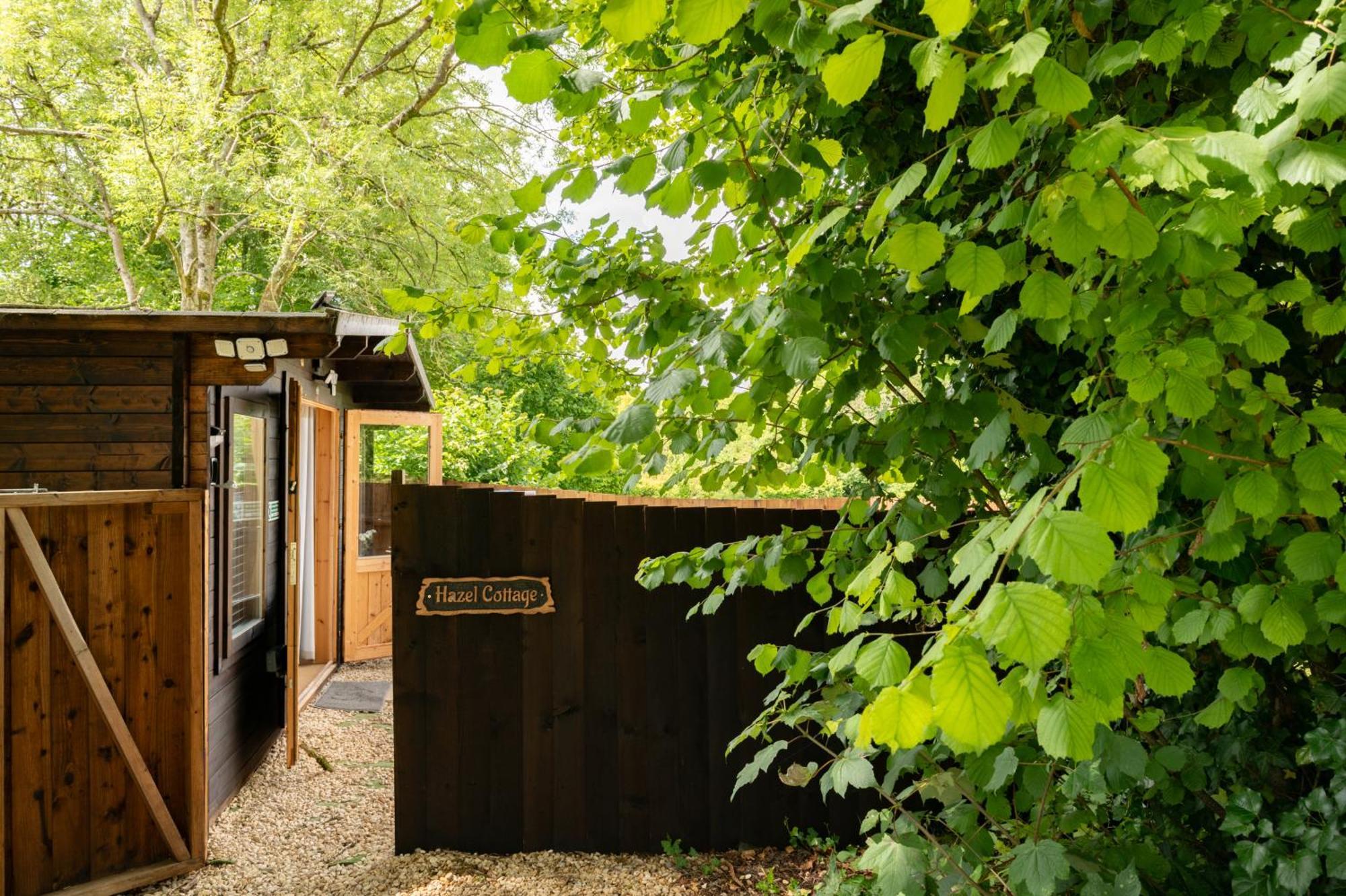 Hazel - Connect To The Nature In The Hot Tub Blandford Forum